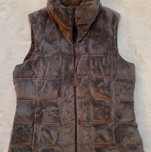 Athleta Insulated Puffer Vest Medium